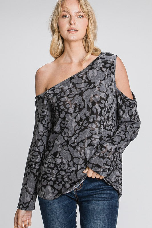 FINAL SALE: COLD SHOULDER KNIT