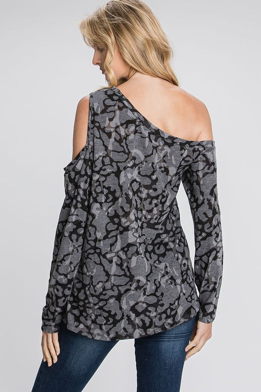 FINAL SALE: COLD SHOULDER KNIT