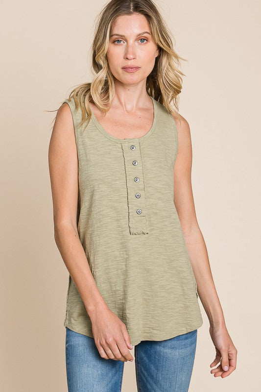 FINAL SALE: BUTTON CREW TANK