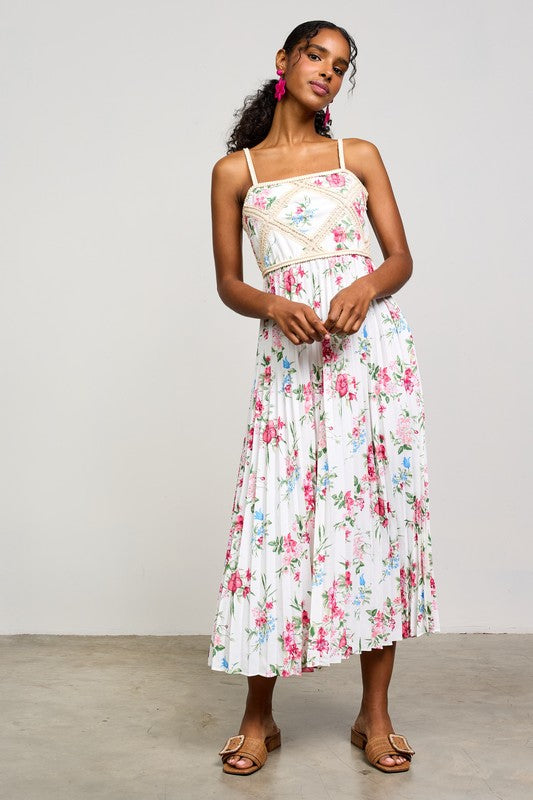 FLORAL CROCHET MAXI