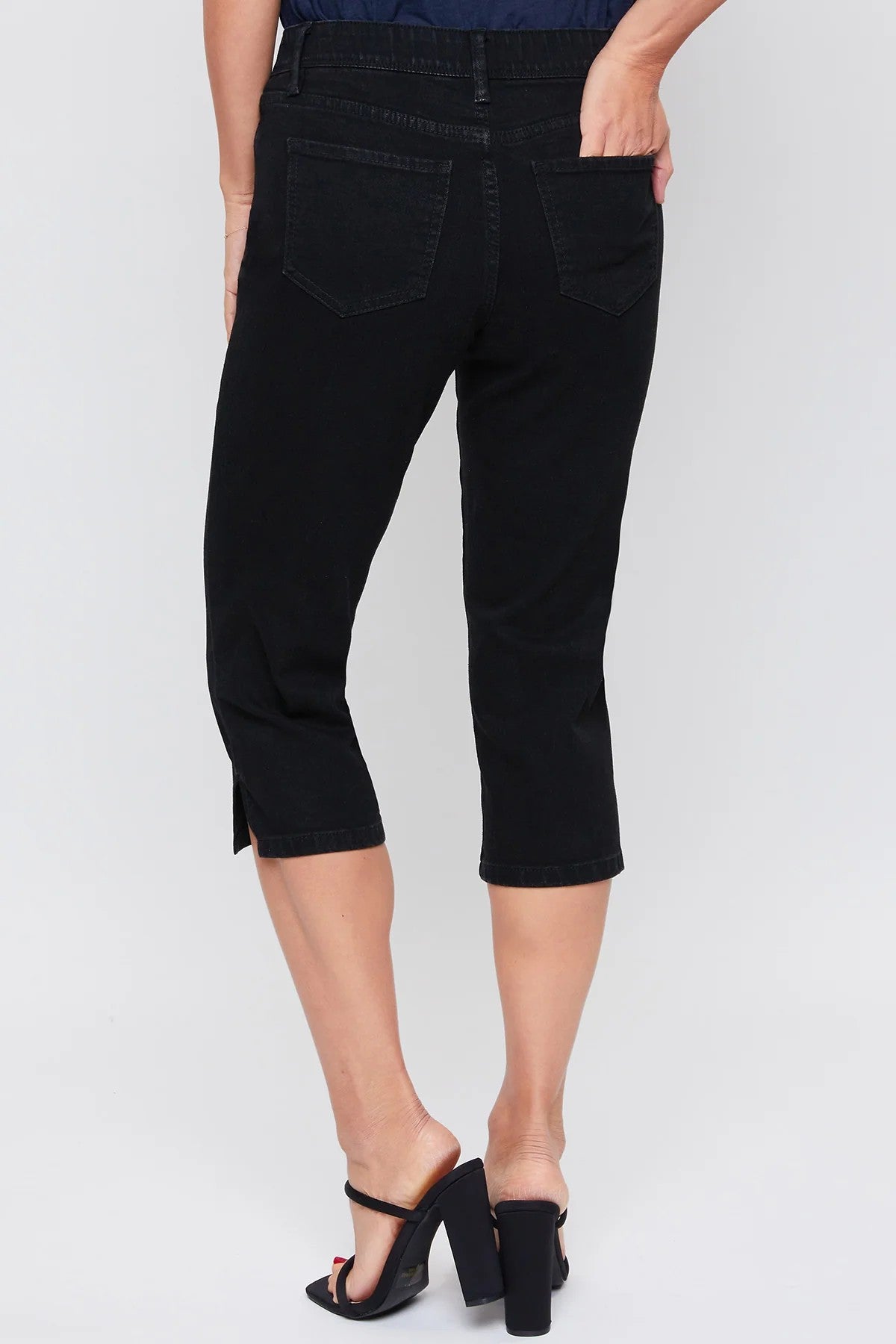 FINAL SALE: EVERYDAY CAPRI