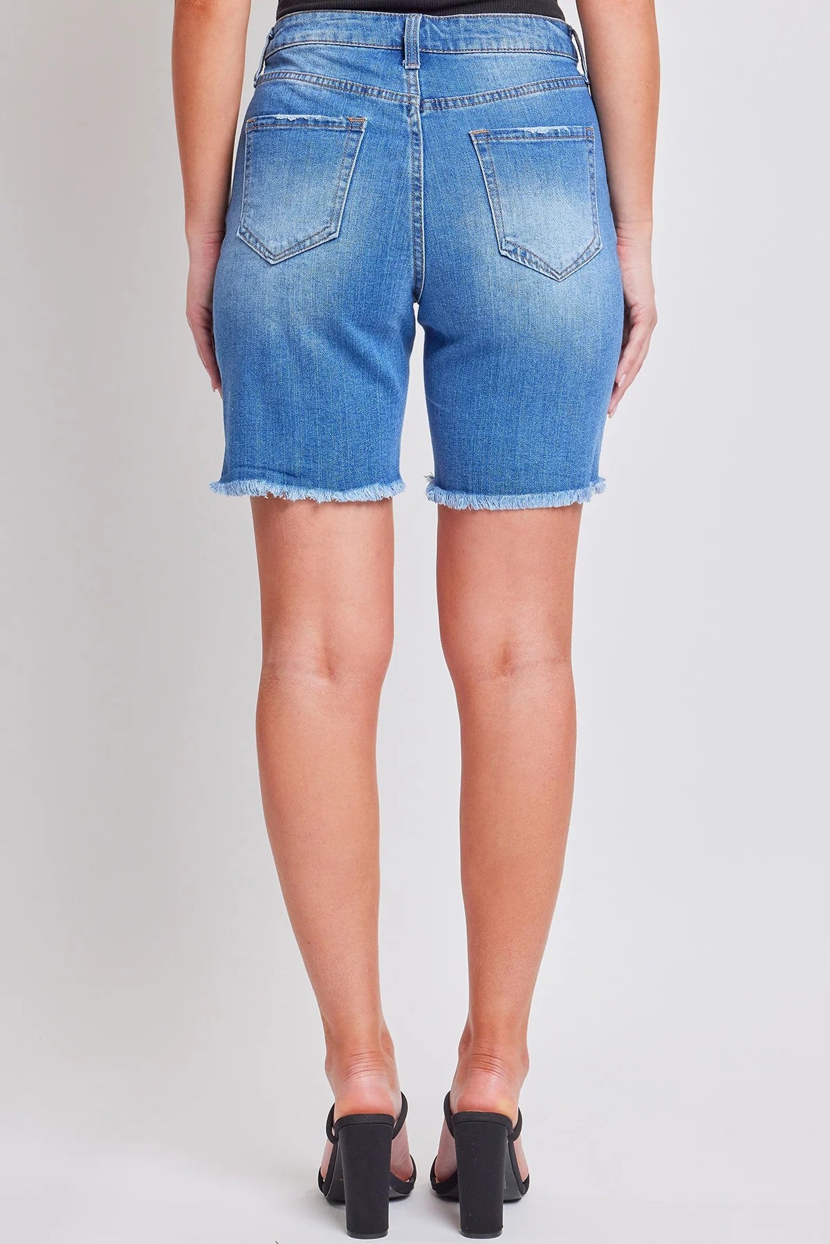 FINAL SALE: High-Rise Frayed Hem Shorts