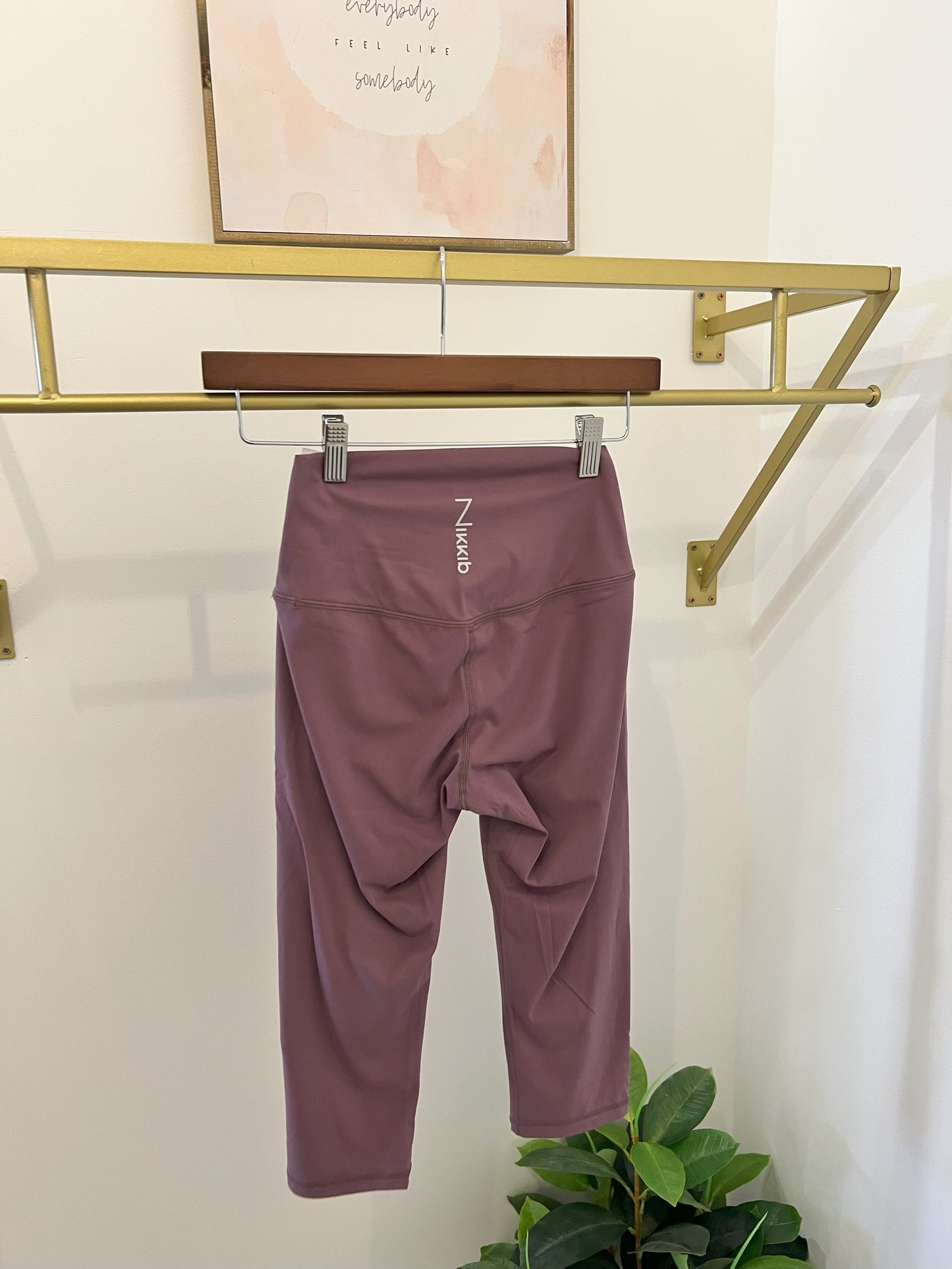 FINAL SALE: VIPER CAPRI LEGGING