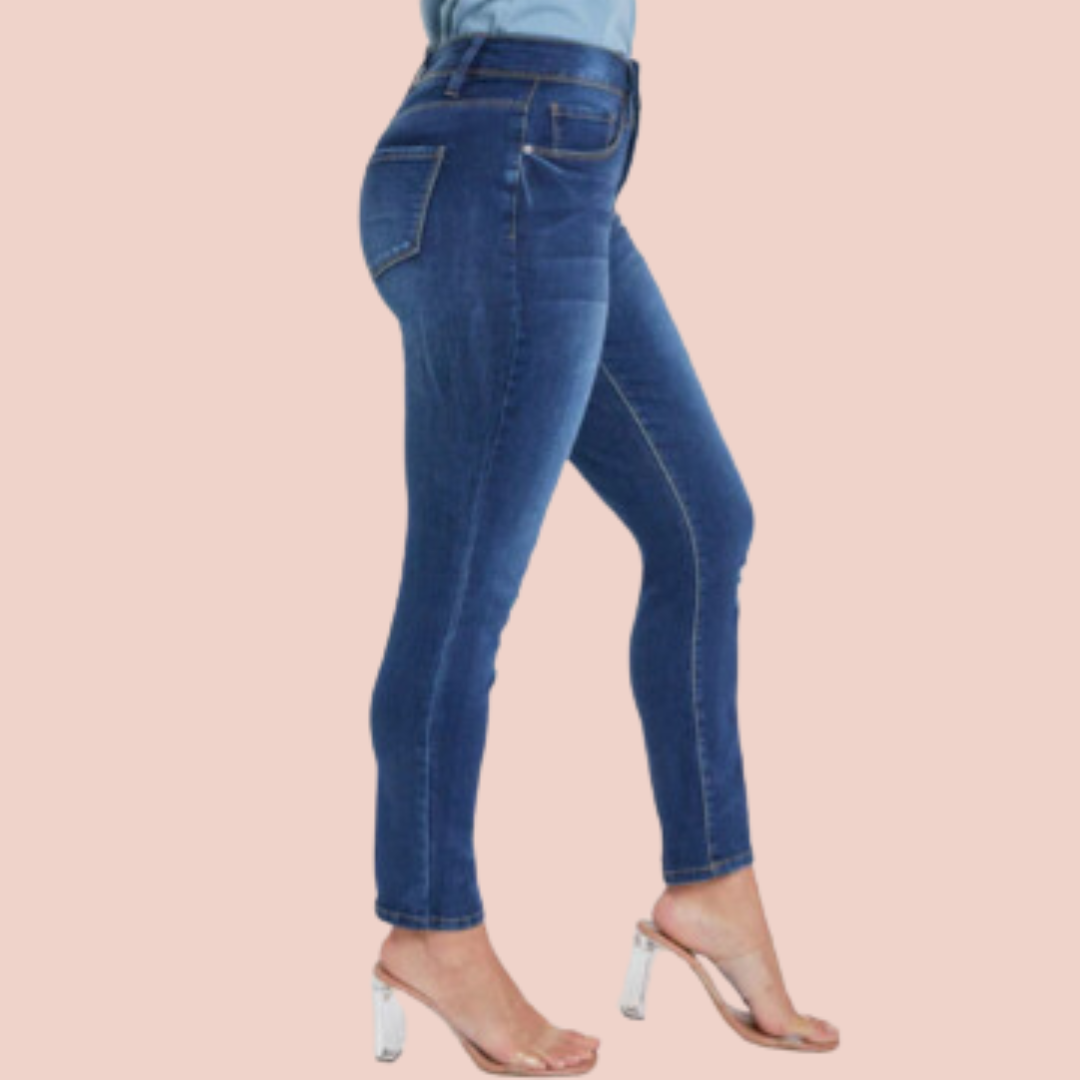 PETITE Classic Skinny Jean