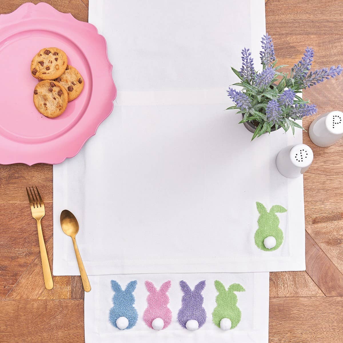 Bunny Bum Table Runner