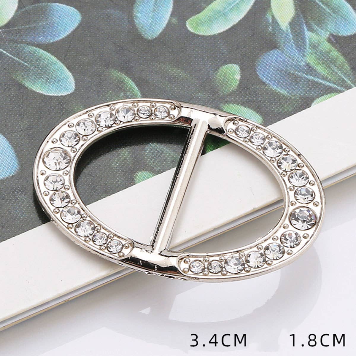 OVAL STUDDED RING