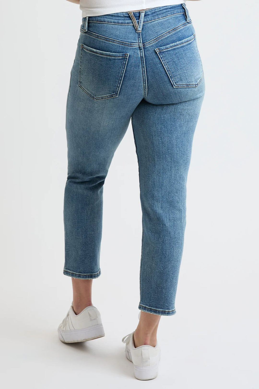 SLIM STRAIGHT