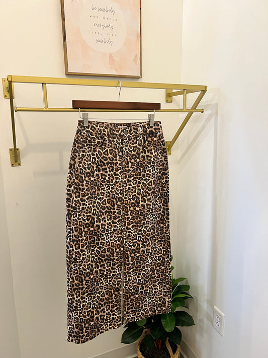 LEOPARD FRONT SPLIT SKIRT