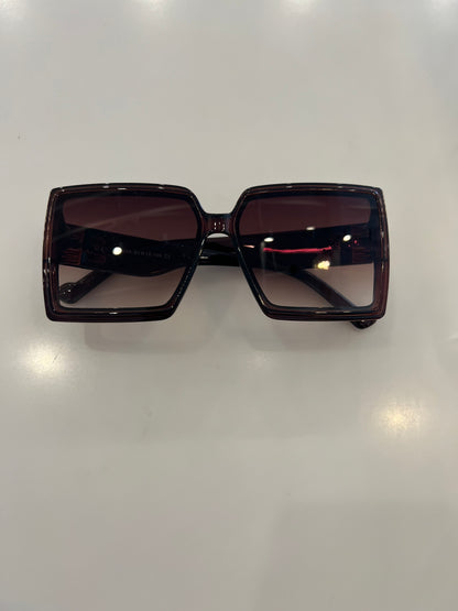 SQUARE SUNGLASSES