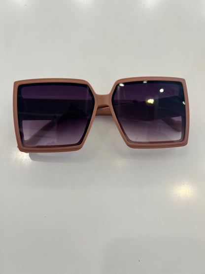 SQUARE SUNGLASSES