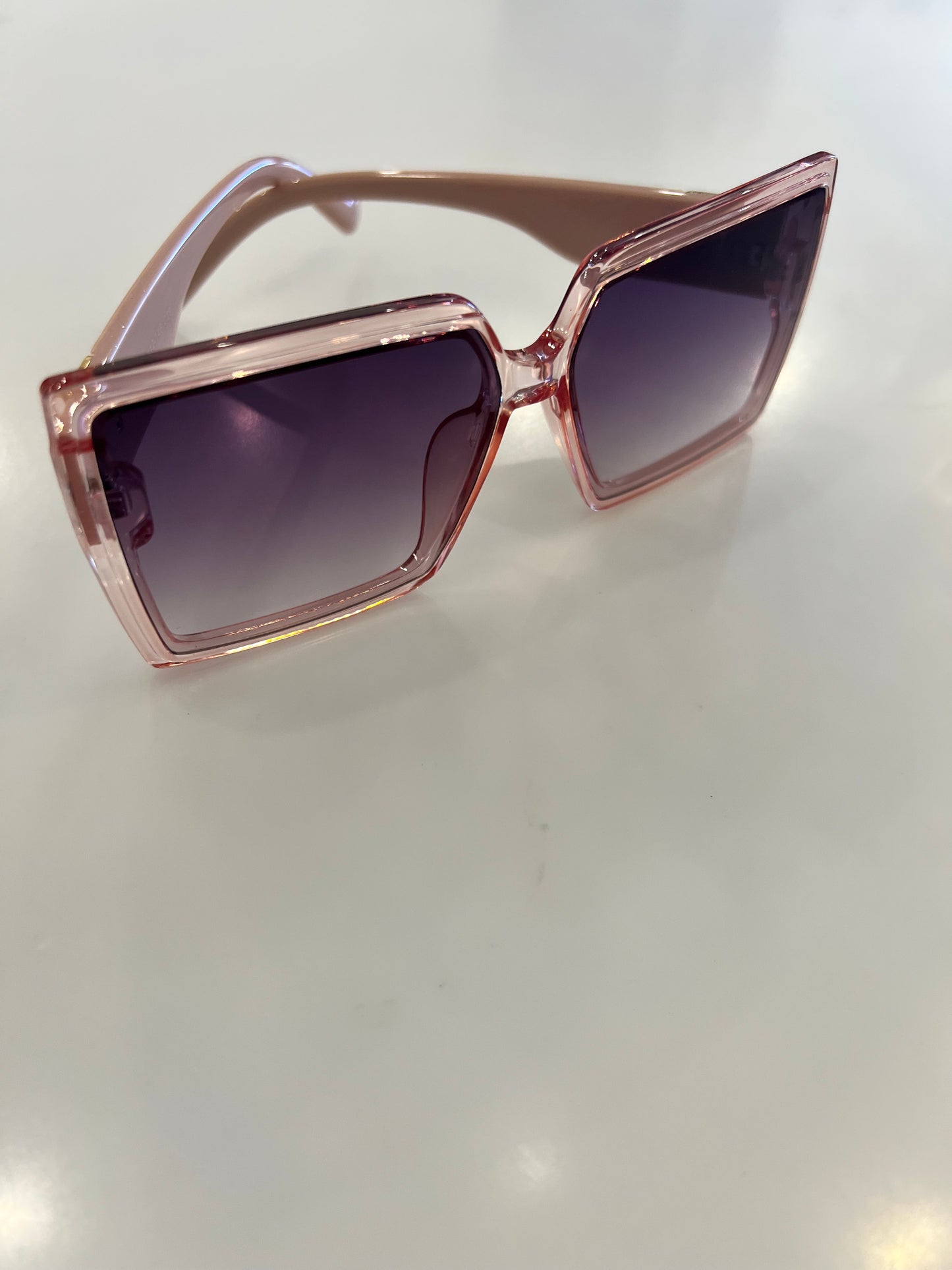 SQUARE SUNGLASSES