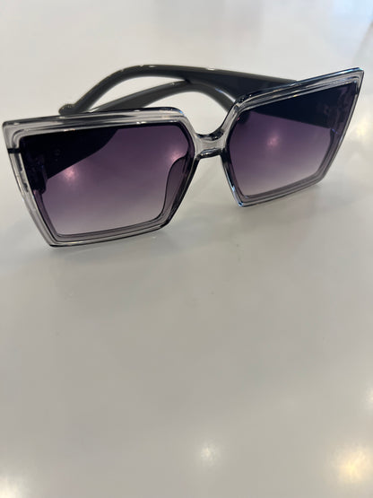 SQUARE SUNGLASSES