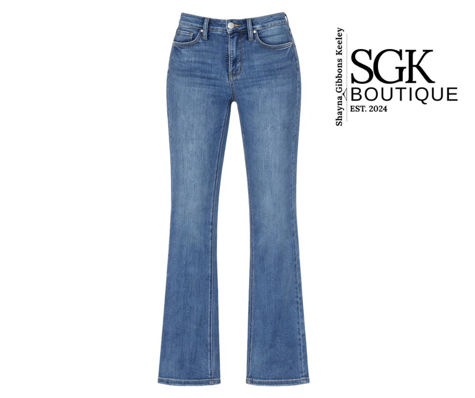Essential Slimmer|Bootcut Jeans