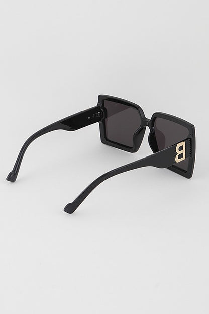 SQUARE SUNGLASSES