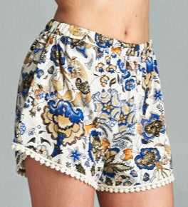 LACE TRIM FLORAL SHORTS