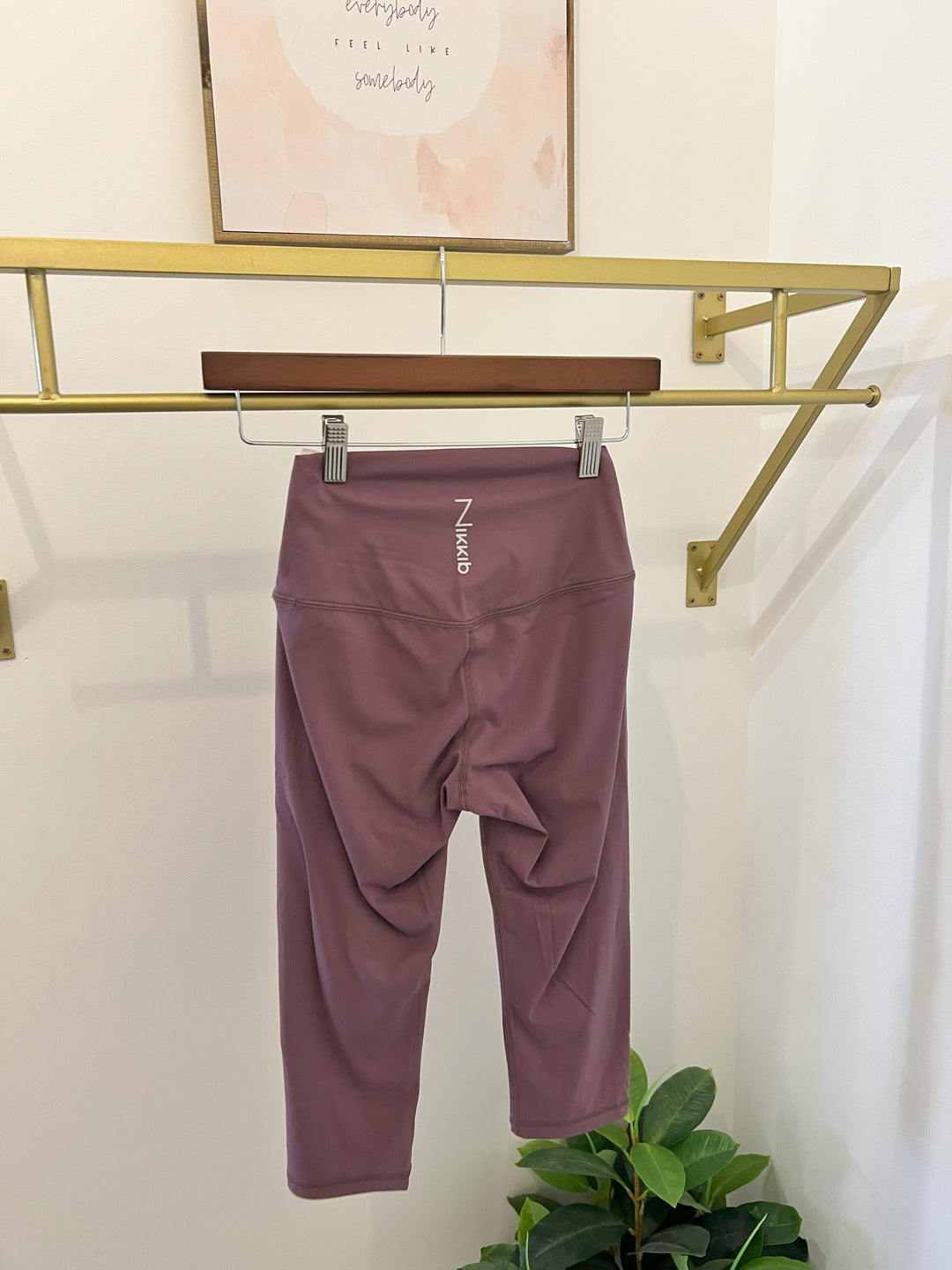 FINAL SALE: VIPER CAPRI LEGGING